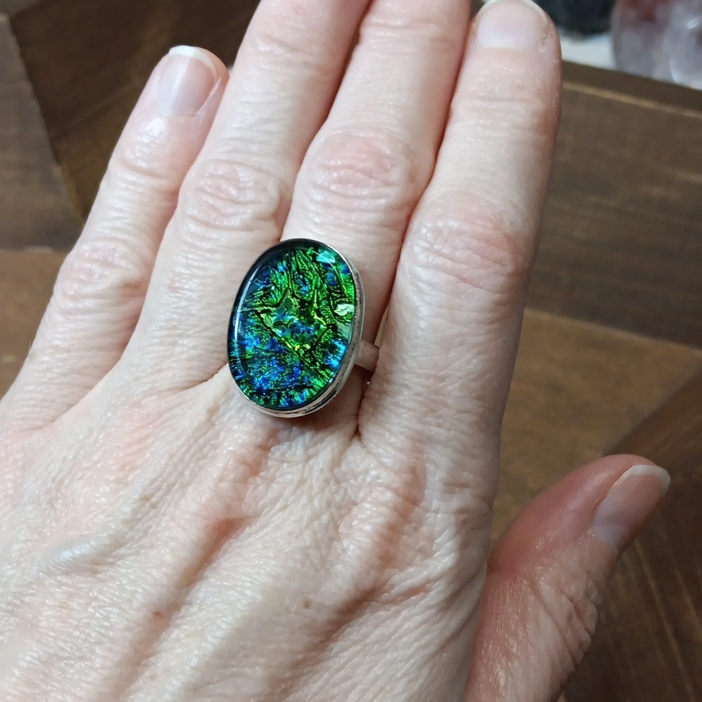 Elegant Green and Blue Dichroic Glass Ring - Picture 3 of 5